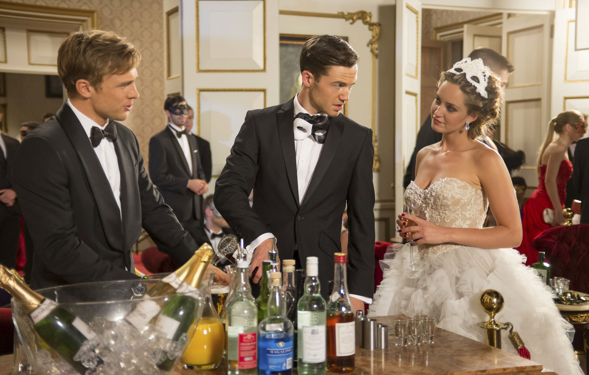 The Royals TV Series | Lionsgate