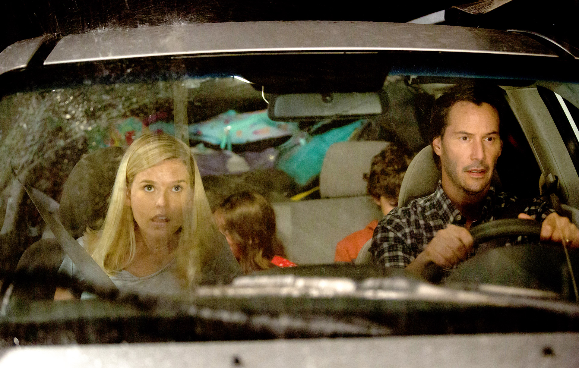 Replicas Keanu Reeves, Alice Eve, Thomas Middleditch Lionsgate